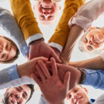 Bauen Sie zu allen Mitarbeitern konstruktive Beziehungen auf